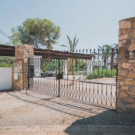 Casa Del Canto, Calapanizo 쿠에바스 델 알만소라